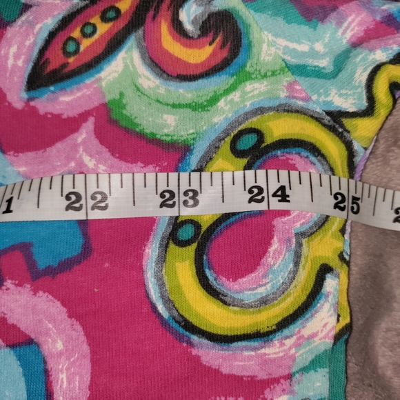 In Charge | VINTAGE MARDI GRAS SHORT SLEEVE T-SHIRT WITH SHOULDER PADS  ONE SIZE - Picture 13 of 15